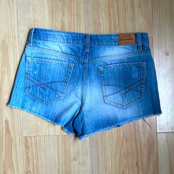 Aeropostale High Rise Shorty Shorts Size 2 - Picture 2 of 3
